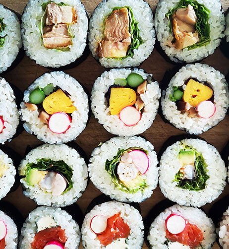 makis.